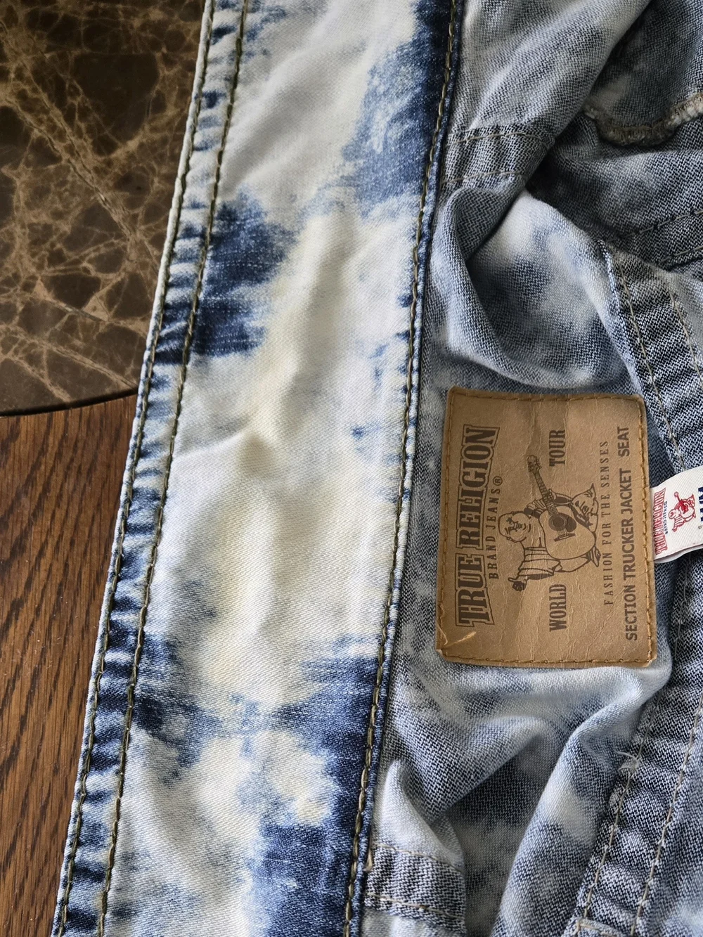 True Religion Denim Jacket Trucker Acid-Wash Size M Measurements in Description